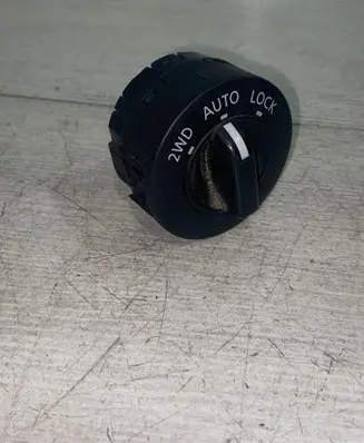 Nissan X-Trail T30 Differential lock switch 