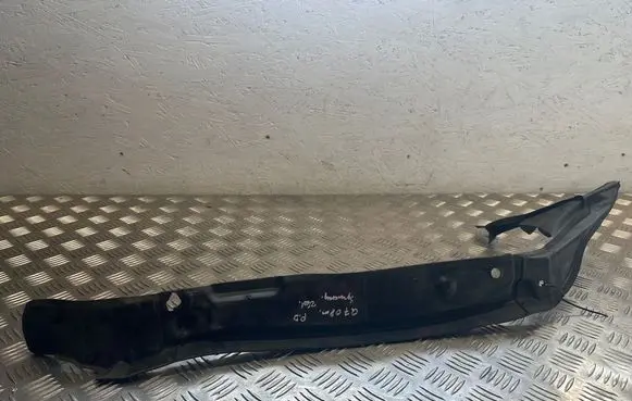 Audi Q7 4L Fender end trim 4L0821112