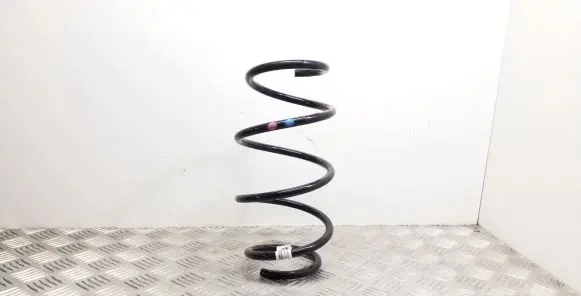 Volkswagen Golf VII Front coil spring