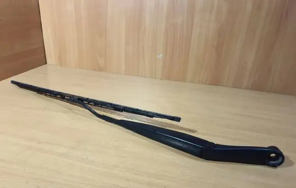 KIA Picanto Front wiper blade arm