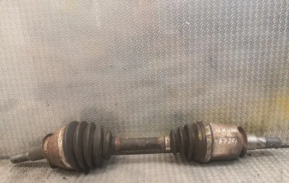Nissan NP300 Front driveshaft