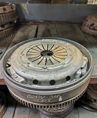 BMW 3 E36 Clutch set kit 3082895201 1T0506