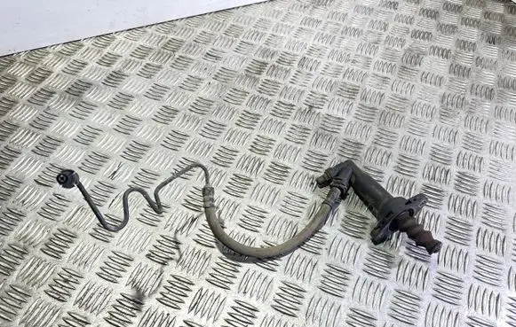 Clutch slave cylinder