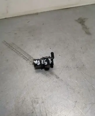 Infiniti Q50 Airbag deployment crash/impact sensor 985813JA0A 140717202