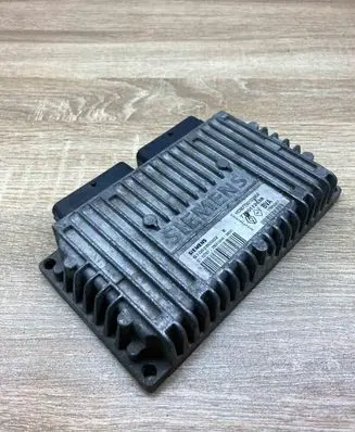 Renault Scenic I Engine control unit/module ECU 7700102904 S105280002E