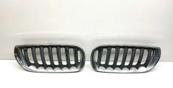 BMW X3 E83 Front bumper upper radiator grill 3402910 3414904 3402909