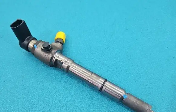 Skoda Fabia Mk2 (5J) Fuel injector 03L130277B IMPRK1571864