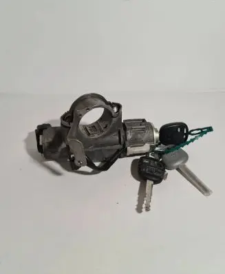 Toyota Avensis T250 Ignition lock 450200504