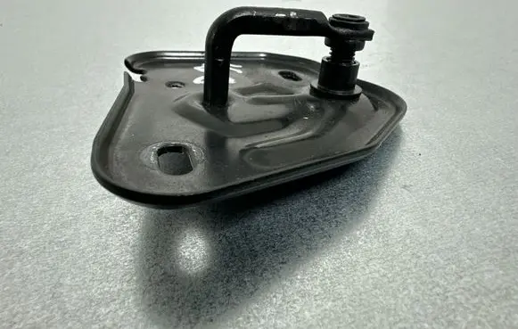 Audi Q3 8U Engine bonnet/hood lock/latch loop/hook 4G0823186A 240417