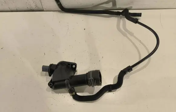 Audi A6 S6 C6 4F Engine coolant pipe/hose 03L121132A