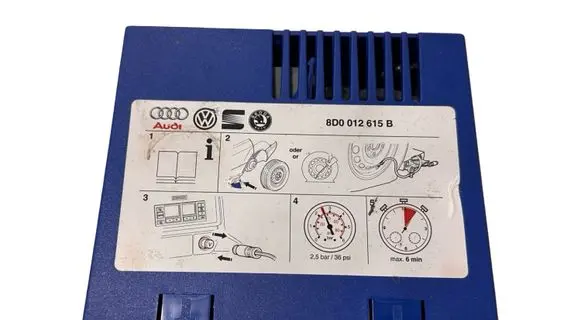Volkswagen Golf V Tire air pump compressor 8D0012615B