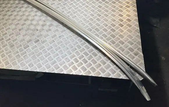 Volvo XC60 Roof bar rail 31416899 31416898 32216816