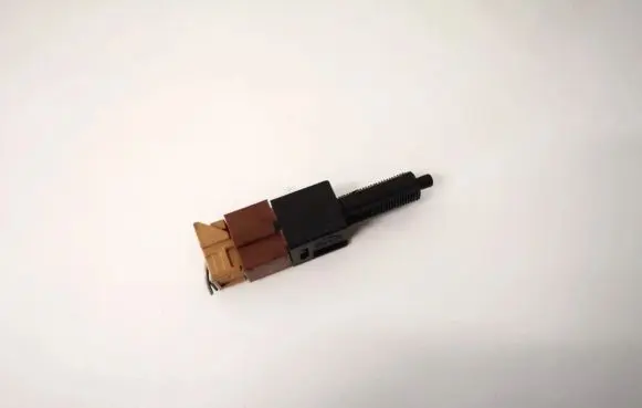 Nissan X-Trail T30 Brake pedal sensor switch