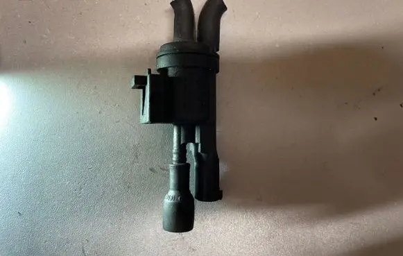 Mercedes-Benz E W212 Turbo solenoid valve 0025407097