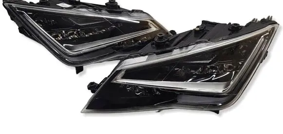 Seat Leon (5F) Headlight/headlamp 5F1941008A 5F1941007A SE058CHRG