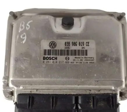Audi A4 S4 B5 8D Engine control unit/module 038906019CE 0281010217