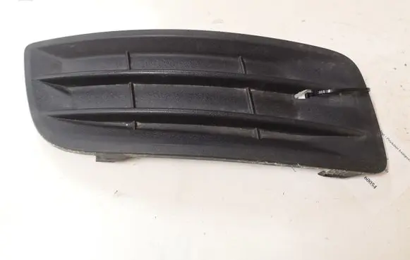 Volvo V50 Front bumper lower grill 30779103