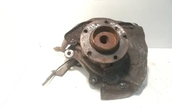 BMW 5 E39 Front wheel hub