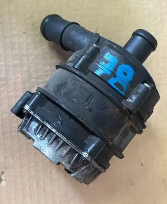Skoda Octavia Mk3 (5E) Electric auxiliary coolant/water pump 04L965567A