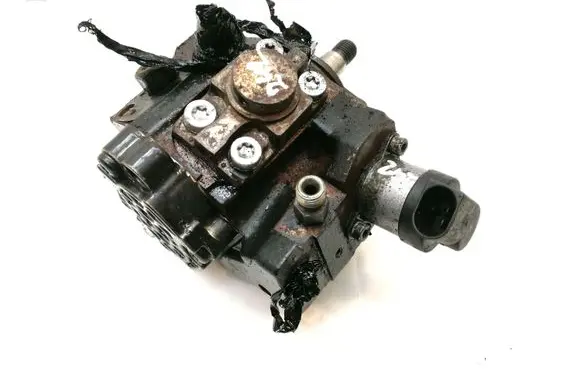 Audi A6 S6 C6 4F Fuel injection high pressure pump 059130755S 0445010154