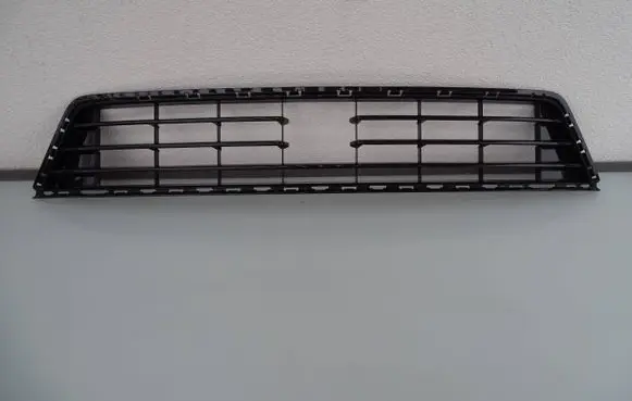 Volkswagen Golf VII Front bumper lower grill 5G0853677G