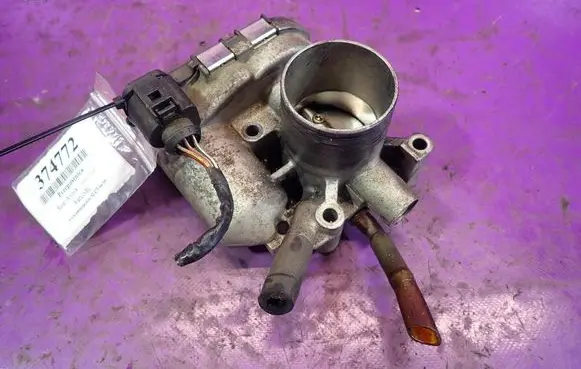 Seat Arosa Throttle body valve 