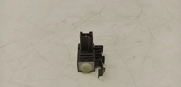 Ford C-MAX II Brake pedal sensor switch 6G9T11A152AA