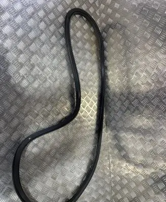 Rubber seal rear door