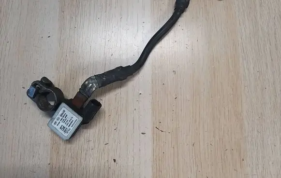 Hyundai i30 Negative earth cable (battery) 37180A6000