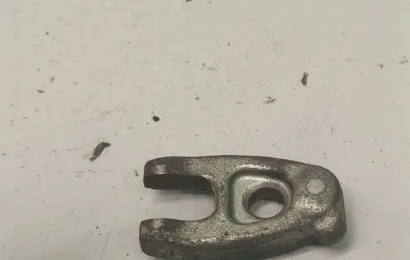 Nissan Qashqai Fuel Injector clamp holder 