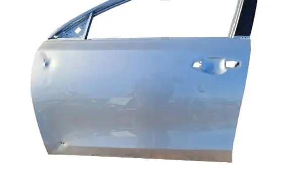 KIA Ceed Front door