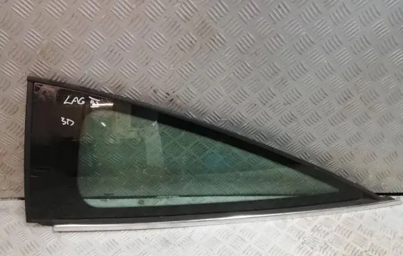 Renault Laguna III Rear side window