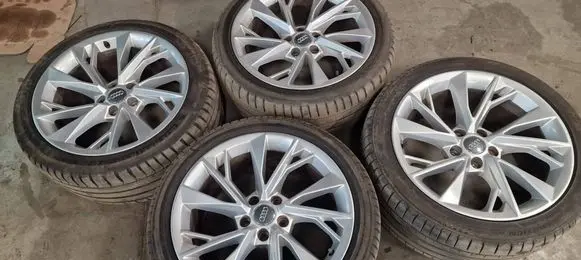 Audi A5 R18 alloy rim 8W0601025FM ET29