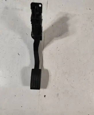 Ford C-MAX II Accelerator throttle pedal AV619F836AB