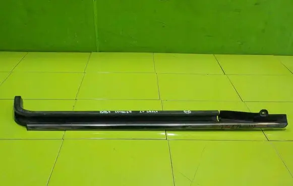 Chrysler Grand Voyager V Sliding door middle roller runner 8AB7