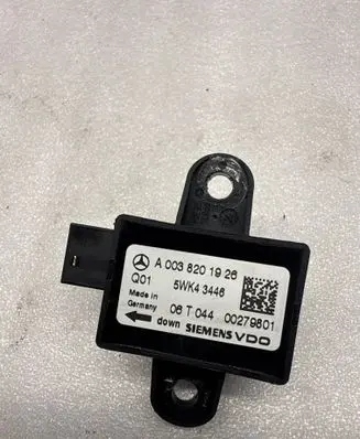 Mercedes-Benz S W221 Airbag deployment crash/impact sensor A0038201926 00279801 5WK43446