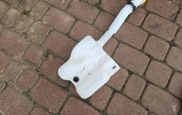 Renault Zoe Lamp washer fluid tank 289107030R-