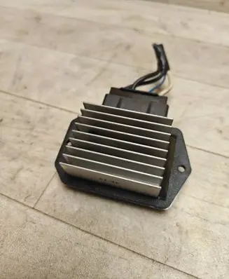 Toyota Corolla Verso E121 Heater blower motor/fan resistor 4993002121