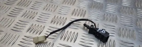 Volkswagen Touareg I Windshield washer spray nozzle 8E0955986
