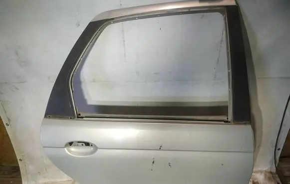 Renault Scenic I Rear door pilkos