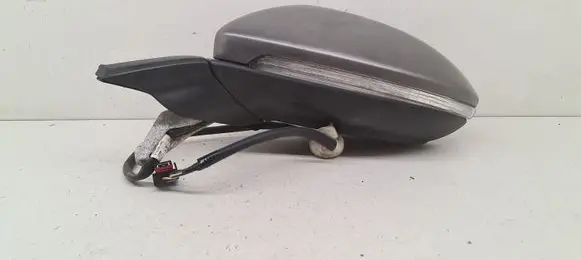 Volkswagen Golf VII Front door electric wing mirror