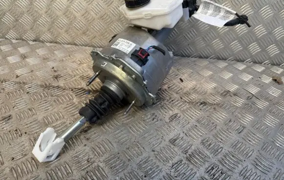 Porsche Taycan 9J1 Brake booster 9J1614105
