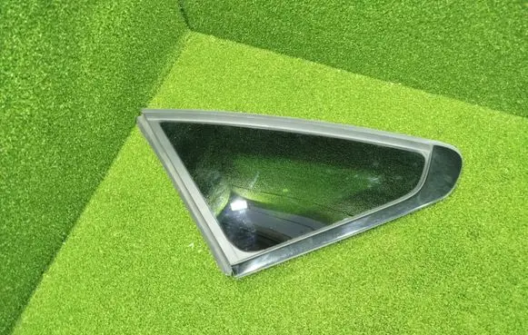 Renault Arkana Rear side window 833074777R E001143 43R016879