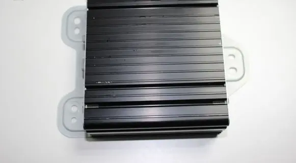 Mercedes-Benz R W251 Sound amplifier A2049820020