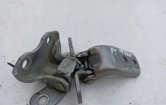 Toyota Verso Loading door hinge set 56789K4217