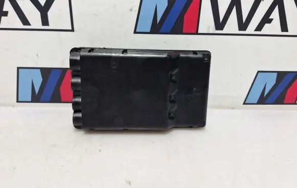 BMW X1 F48 F49 Relay mounting block 