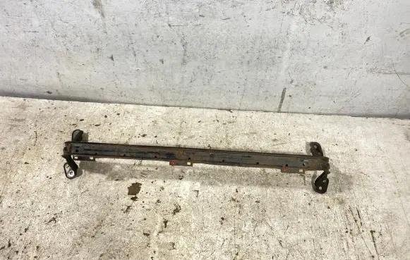 Volvo V50 Bottom radiator support slam panel 