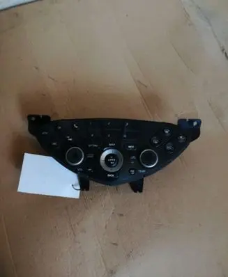 Nissan Primera Climate control unit 28395AV620