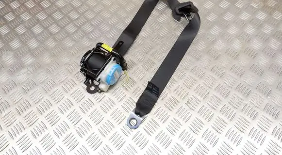 Toyota Yaris XP210 Front seatbelt 73220K0010