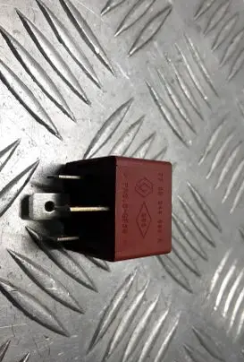 Renault Trafic II (X83) Other relay 7700844682A